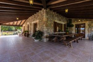 Galeriebild der Unterkunft Villa La Rafal By homevillas360 in Pollença