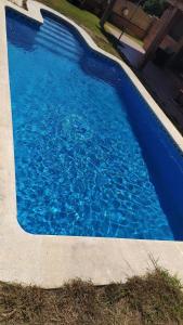 Bazén v ubytování Chalet moderno con PISCINA en Calafell nebo v jeho okolí