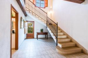 Galeriebild der Unterkunft Villa La Rafal By homevillas360 in Pollença