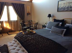 Gallery image of La Maison Riviere - THE RIVER HOUSE Bed & Breakfast in Goolwa