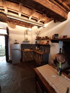 Köök või kööginurk majutusasutuses Antica Calvasino