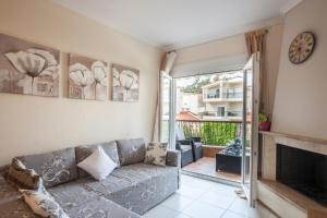 Χώρος καθιστικού στο Andrew apartment