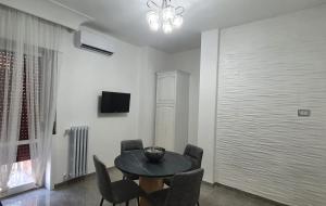 A television and/or entertainment centre at SILVER SUITE