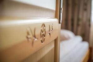 Łóżko lub łóżka w pokoju w obiekcie Gościniec u Bobaków
