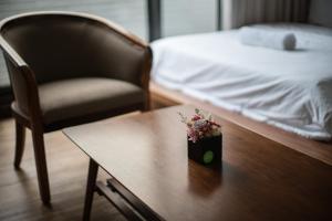 黑琵軼棧湖濱旅宿 K&B Happy Hostel 객실 침대