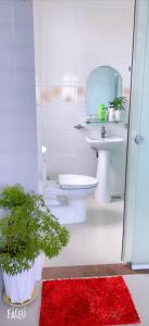 Koupelna v ubytování Khách Sạn Minh Thắng