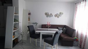 Posezení v ubytování Ferienwohnung Am Stadtpark