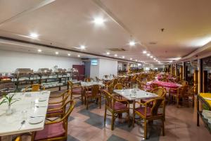 Restoran atau tempat lain untuk makan di Hotel Grand Continental Langkawi