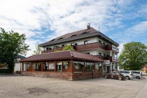 Fotografie z fotogalerie ubytování Gasthaus Hotel Beim Erich v destinaci Oberhofen am Irrsee