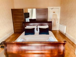 Postel nebo postele na pokoji v ubytování Ardmor Guest House