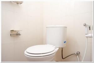 Koupelna v ubytování RedDoorz near Gejayan 3 + 21 fotografií