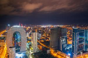Nespecifikovaný výhled na destinaci Batumi nebo výhled na město při pohledu z hotelu