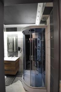 Koupelna v ubytování Pietra Mare Suites
