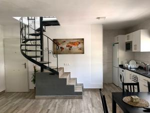 Zdjęcie z galerii obiektu Pedregalejo Beach House w Maladze