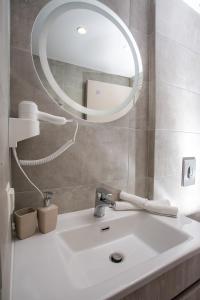 Kylpyhuone majoituspaikassa Kalathos Sea View House