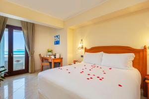 Gallery image of Mira Spiaggia in San Vito lo Capo +114 photos