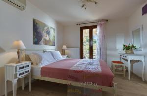 Foto da galeria de Keramos Villa & Apartments em Agia Pelagia