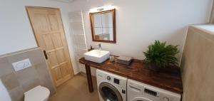 Fotografia z galérie ubytovania Napkert Apartman v destinácii Noszvaj + 8 fotografií