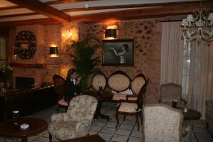 Posedenie v ubytovaní Hotel Casa Babel