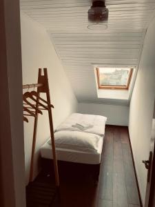 Postel nebo postele na pokoji v ubytování Apartman Kryštof
