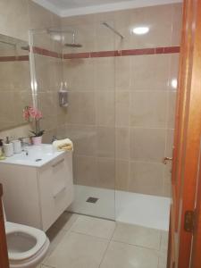 Et badeværelse på Callao Beach holiday home