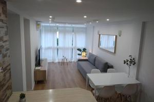 Televízia a/alebo spoločenská miestnosť v ubytovaní Love Rent4 Málaga Las Delicias