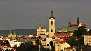 Výhľad na mesto Przemyśl alebo výhľad na mesto priamo z apartmánu