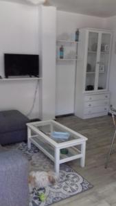 A television and/or entertainment centre at La Pineda III
