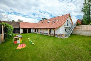 Herní místnost nebo prostor pro děti v ubytování Apartmány Jedovary