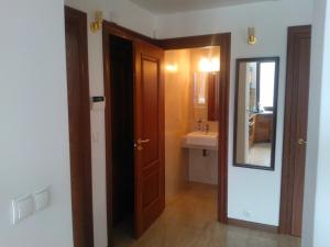 Kúpeľňa v ubytovaní Apartment Nowiniarska near the Old Town