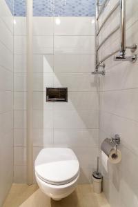 Kúpeľňa v ubytovaní LEOGRAND Three Bedrooms VIP Apartments on Kniazia Romana 12