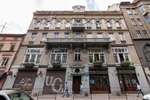 Budova, v ktorej sa apartmán nachádza