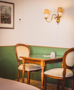 Posedenie v ubytovaní HENRI Hotel Wien Siebterbezirk