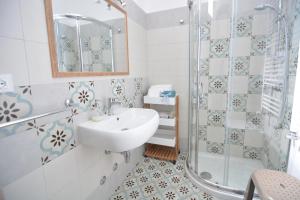 A bathroom at Lu Trisciulu