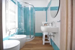 A bathroom at Lu Trisciulu