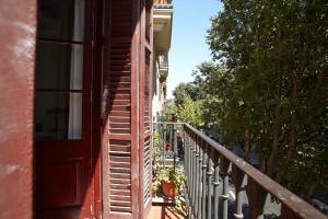 Balkoni atau teres di Beautiful apartment in C/Sepulveda