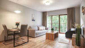 Posedenie v ubytovaní Apartamenty Sun & Snow Resort Karkonosze