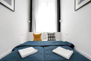 Ліжко або ліжка в номері BpR COSMOS Design Suite with A/C