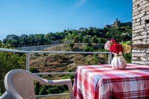 Fotografie z fotogalerie ubytování Guest House Garden v destinaci Gjirokastër + 24 fotografií