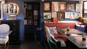 House of Hütter- Heidelberg Suites Boutique的休息区