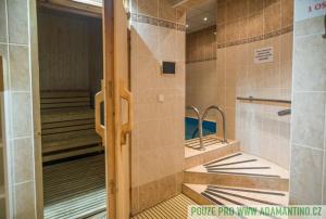 Hotel Adamantino的一间浴室