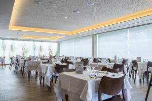 Restaurace v ubytování Les Dunes Comodoro