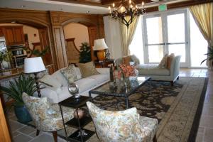 Posezení v ubytování Seacrest 602 by Ocean Properties