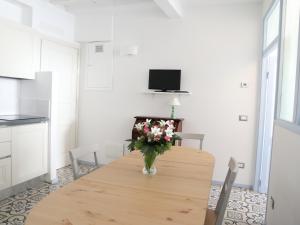 A kitchen or kitchenette at Casa GiGio 011030-LT-0223