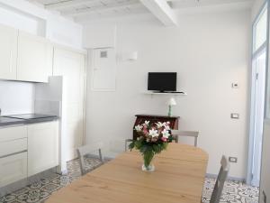 A kitchen or kitchenette at Casa GiGio 011030-LT-0223
