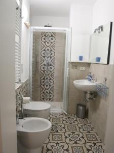 A bathroom at Casa GiGio 011030-LT-0223