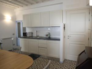 A kitchen or kitchenette at Casa GiGio 011030-LT-0223