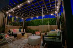 Posezení v ubytování Hotel Amarano Burbank-Hollywood