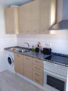 Kuchyňa alebo kuchynka v ubytovaní Piso Pescaíto - Tarifa Centro