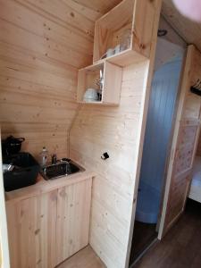 Petite Cabane de la Gare de Lurey Conflans